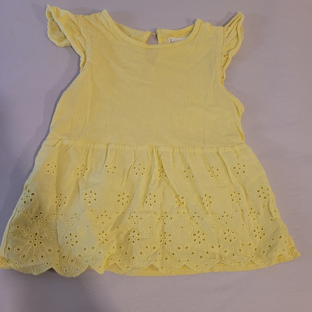 4/$10 Mango Light Yellow Girls Top Size 5